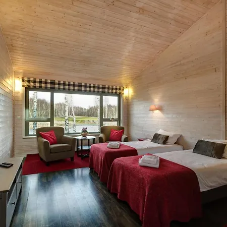 Modry Golf فندق *