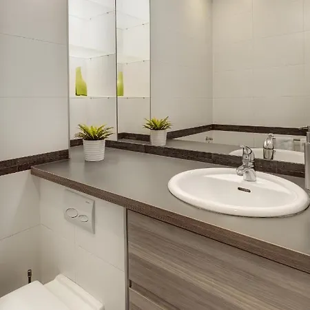 Modry Golf فندق *