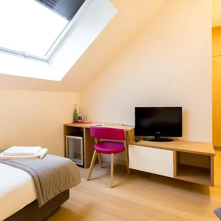 فندق Modry Golf تشوسزشنو