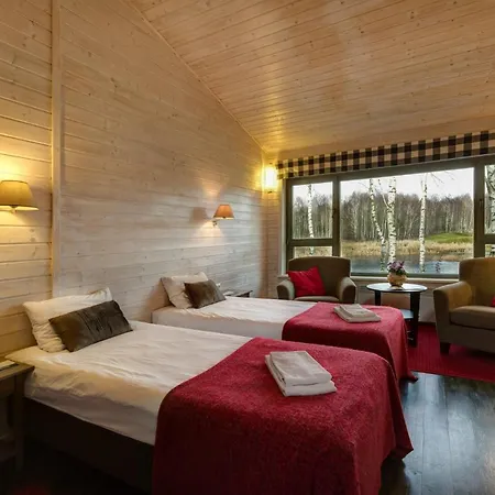 فندق Modry Golf تشوسزشنو