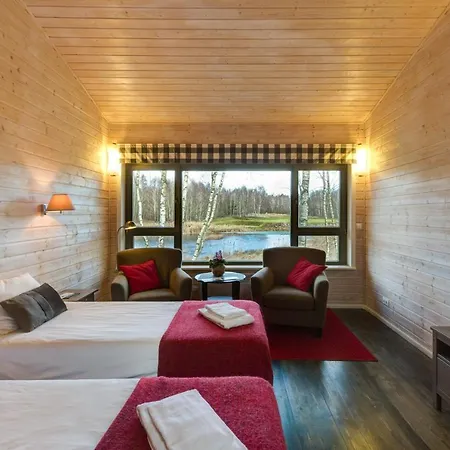 فندق Modry Golf تشوسزشنو