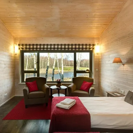 فندق Modry Golf تشوسزشنو